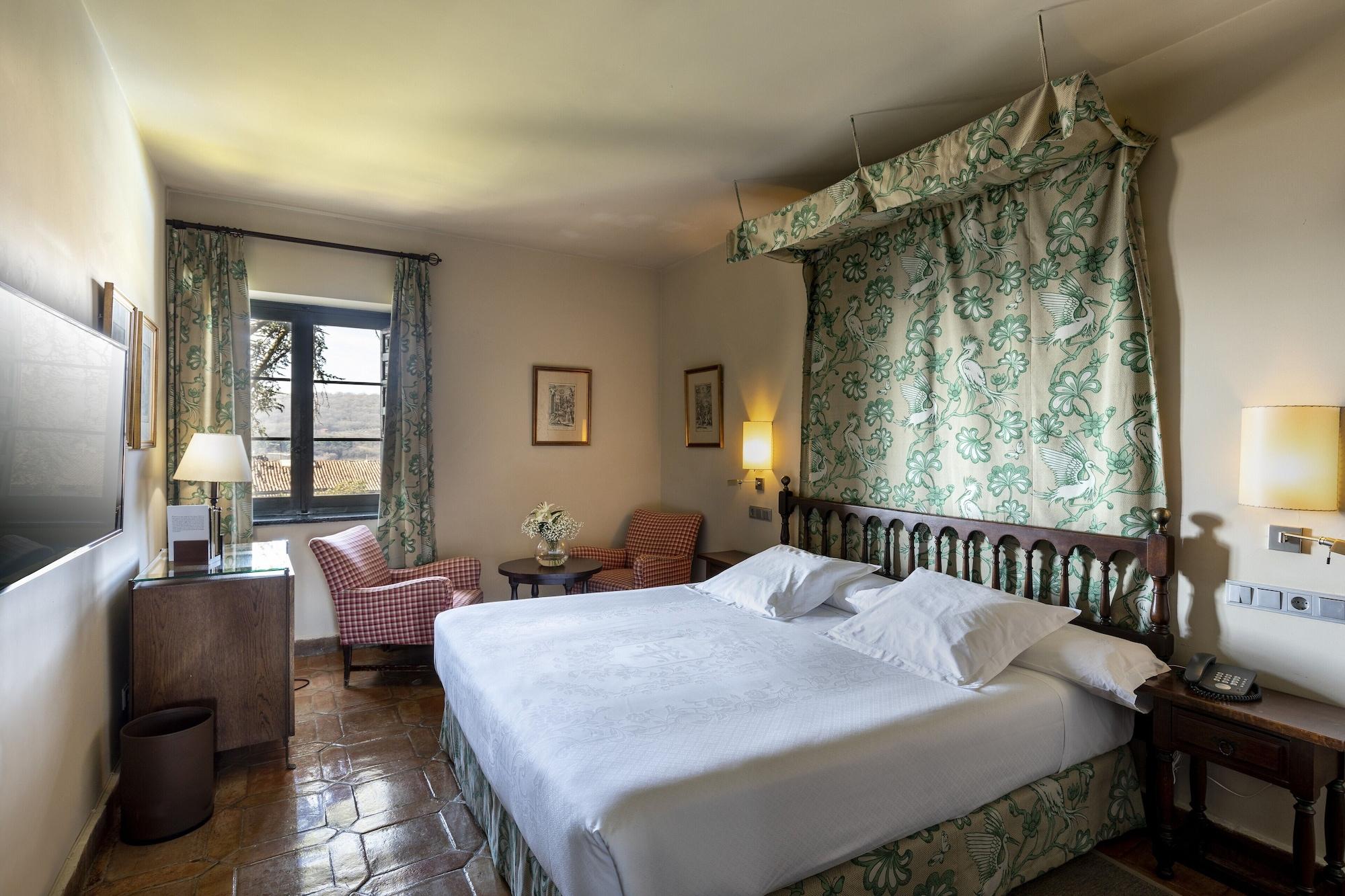 Parador De Jarandilla De La Vera Exterior photo