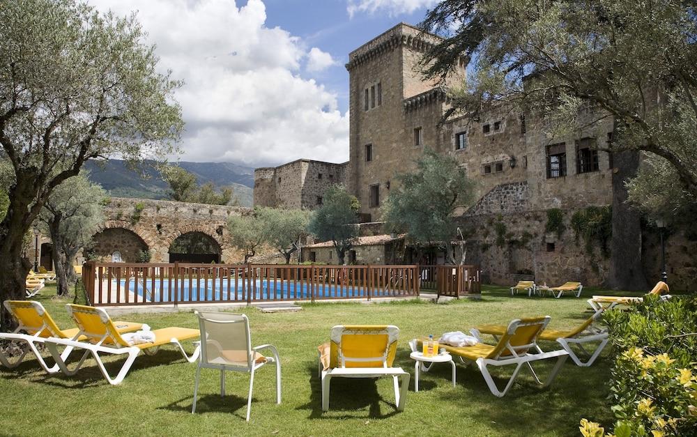 Parador De Jarandilla De La Vera Exterior photo
