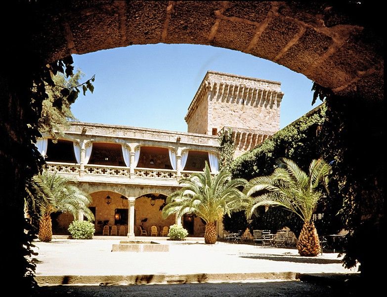 Parador De Jarandilla De La Vera Exterior photo